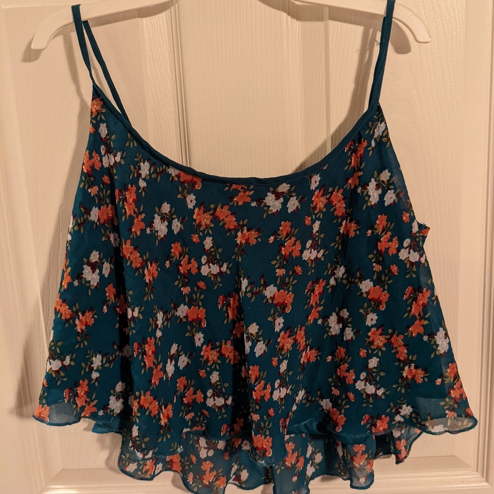 Floral tank top junior's medium